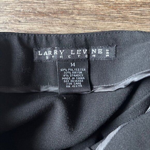 Larry Levine Size 14 black skirt - Picture 3 of 3